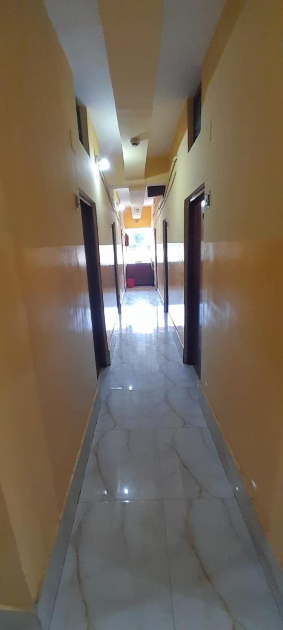 Narendra Niketan Hotel Kolkata Exterior photo